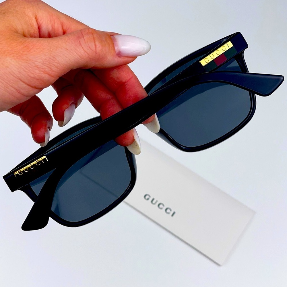 Gucci Black Wayfarer Sunglasses with Gold Branding